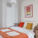 Spacious & Lovely Flat-Up To 10 Guests-Paris 10