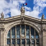 Spacious & Lovely Flat-Up To 10 Guests-Paris 10