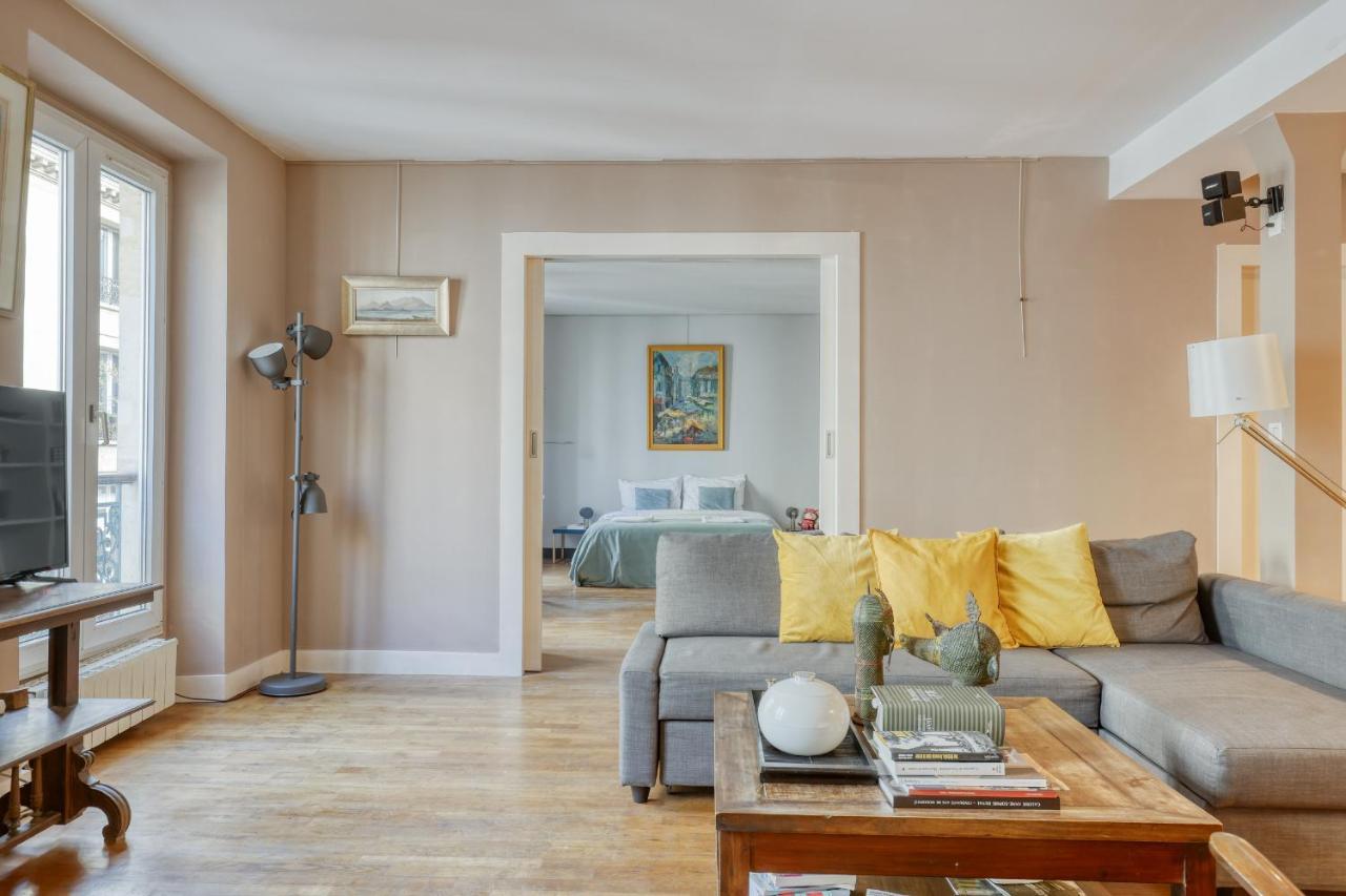 Spacious & Lovely Flat-up To 10 Guests-paris 10 Appartamento Parigi